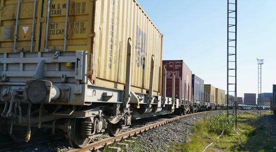 DEMİRYOLU TAŞIMACILIĞININ ÖNEMİ ARTIYOR